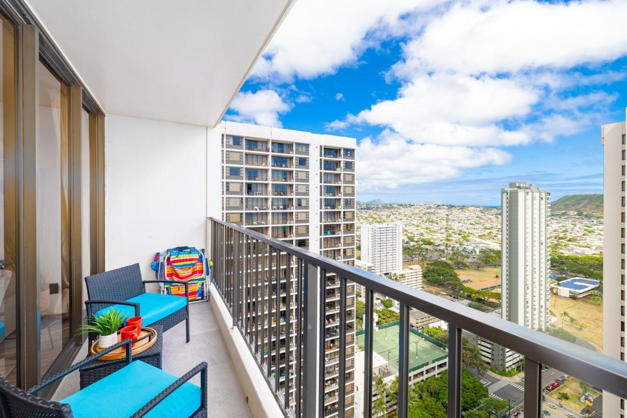 Ocean & Diamond Head Views - Near Beach - Parking! Гонолулу Экстерьер фото