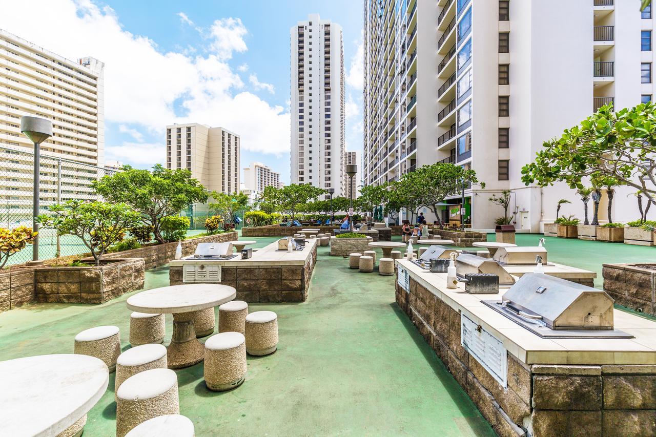 Ocean & Diamond Head Views - Near Beach - Parking! Гонолулу Экстерьер фото